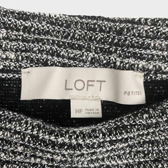 Loft Black & White Tunic Sweater size Medium Petite - Picture 3 of 5
